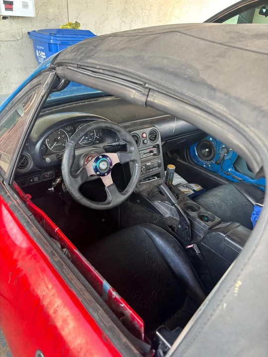 1990 Mazda NA MX-5 Miata - Image 5 of 8