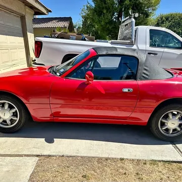 1990 Mazda MX-5 Miata Convertible