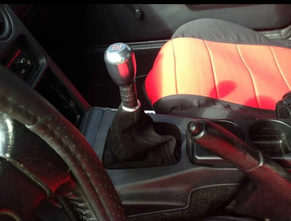 1990 Mazda NA MX-5 Miata - Image 10 of 12