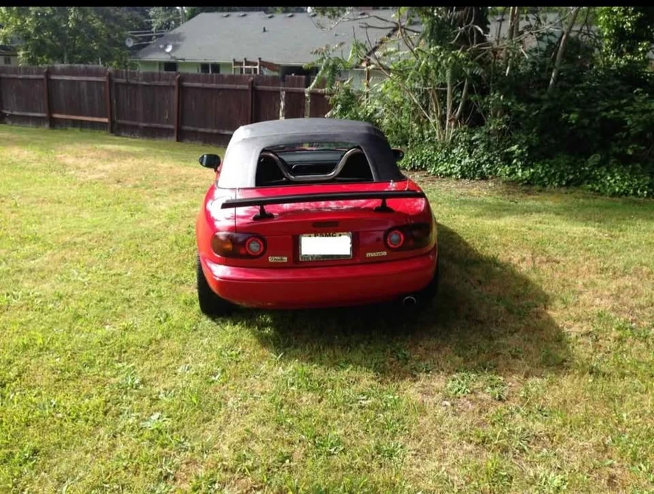 1990 Mazda NA MX-5 Miata - Image 11 of 12