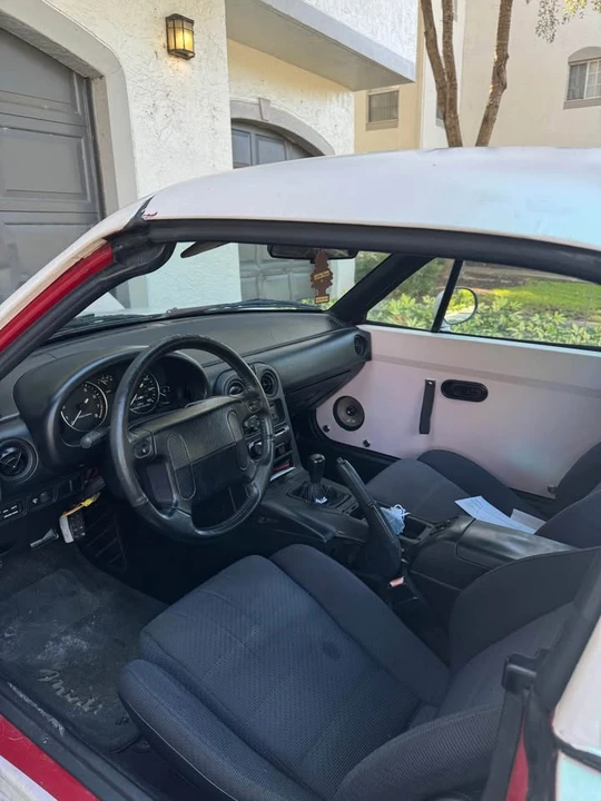 1990 Mazda NA MX-5 Miata - Image 5 of 7
