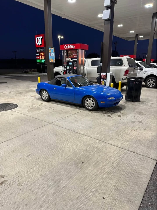 1990 Mazda NA MX-5 Miata - Image 5 of 11