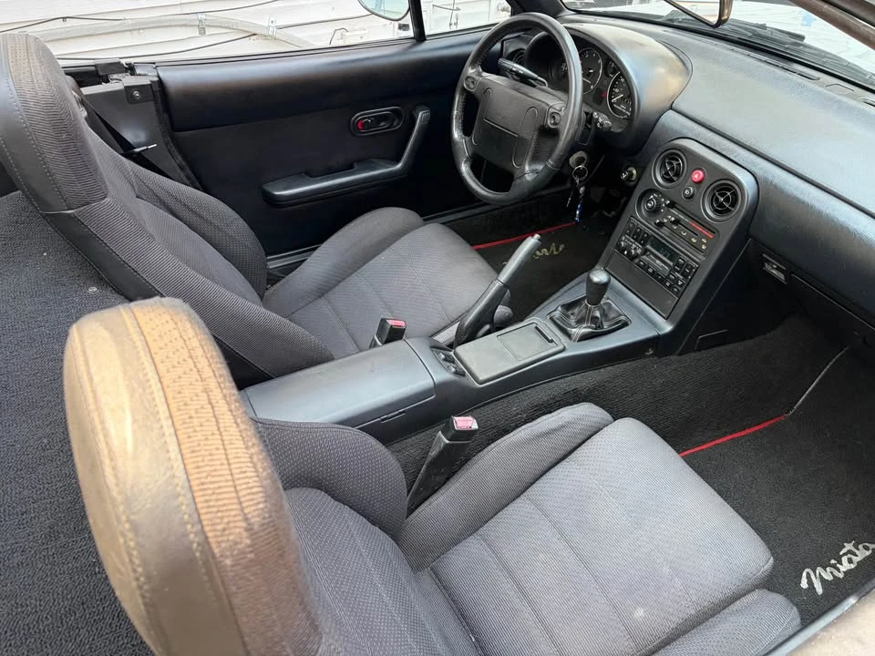 1990 Mazda NA MX-5 Miata - Image 8 of 12