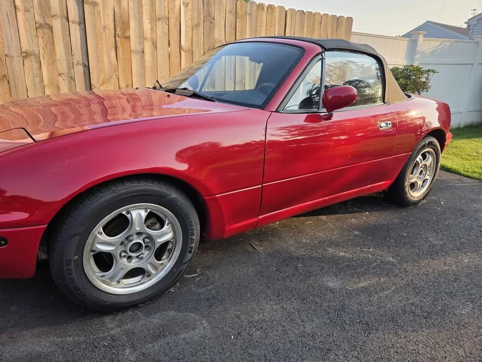 1990 Mazda NA MX-5 Miata - Image 8 of 9