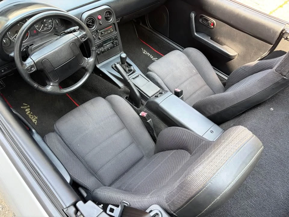 1990 Mazda NA MX-5 Miata - Image 7 of 12