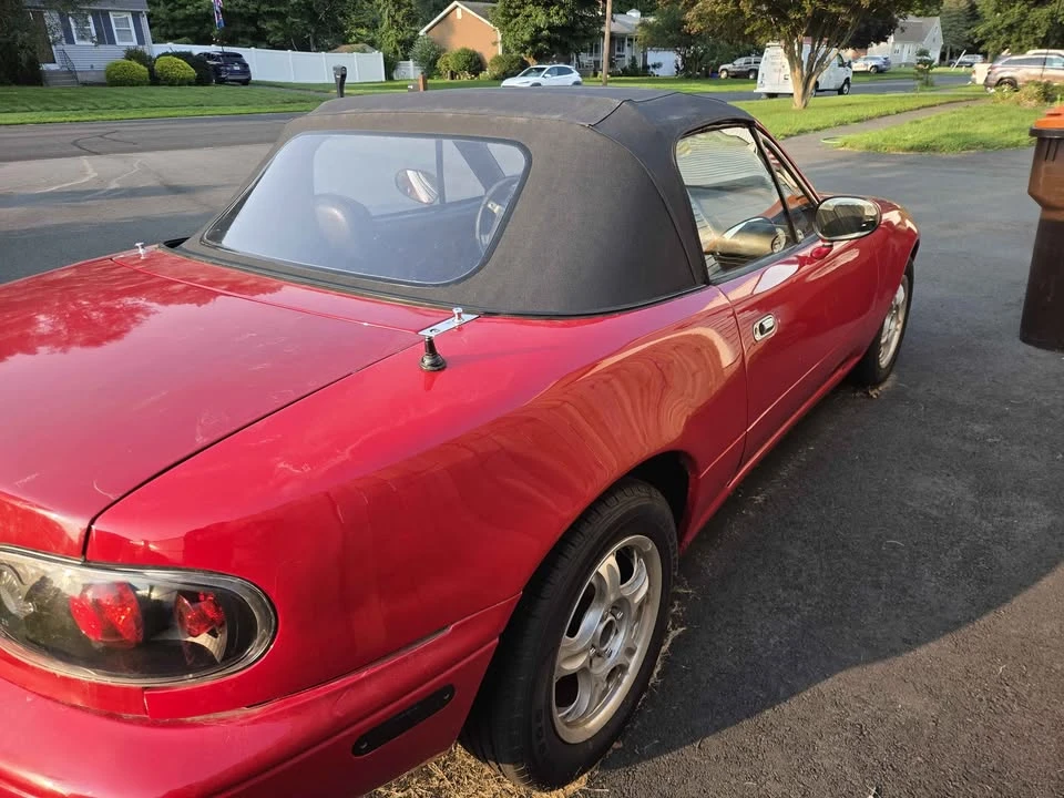 1990 Mazda NA MX-5 Miata - Image 7 of 9