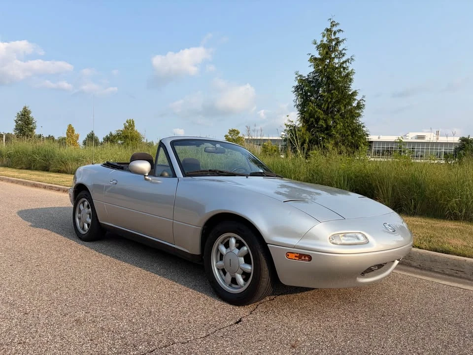 1990 Mazda NA MX-5 Miata - Image 2 of 12