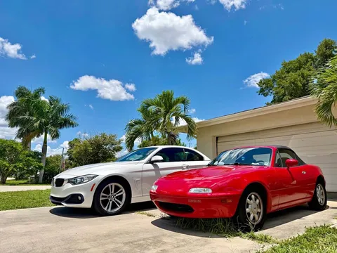 1990 Mazda MX-5 Convertible 2D
