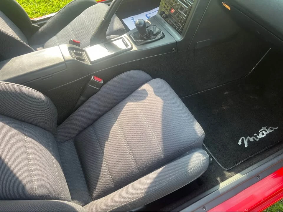 1990 Mazda NA MX-5 Miata - Image 11 of 18