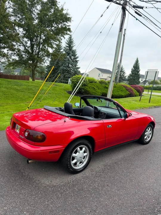 1990 Mazda NA MX-5 Miata - Image 5 of 11