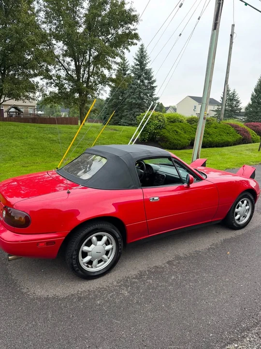 1990 Mazda NA MX-5 Miata - Image 8 of 11