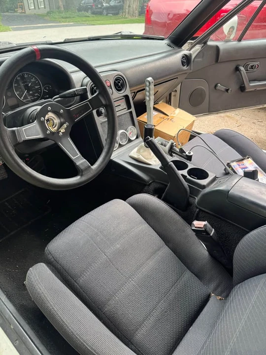1990 Mazda NA MX-5 Miata - Image 2 of 13
