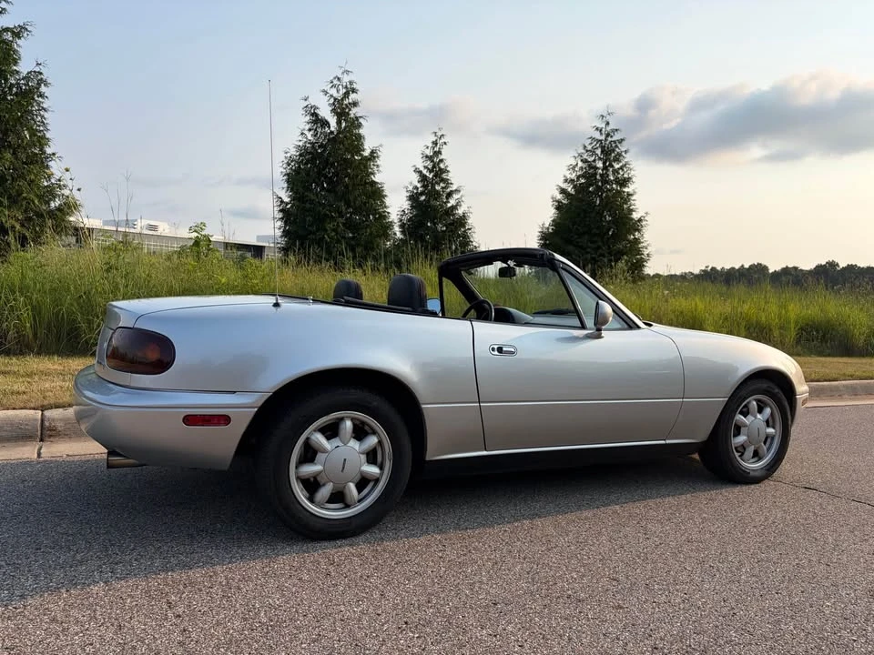 1990 Mazda NA MX-5 Miata - Image 3 of 12