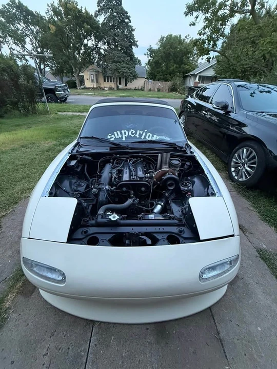 1990 Mazda NA MX-5 Miata - Image 2 of 3
