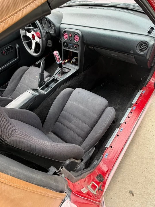 1990 Mazda NA MX-5 Miata - Image 17 of 19