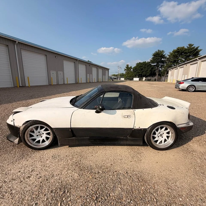 1990 Mazda NA MX-5 Miata - Image 4 of 9