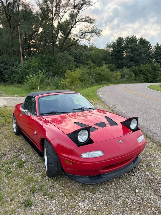 1990 Mazda NA MX-5 Miata - Image 2 of 17