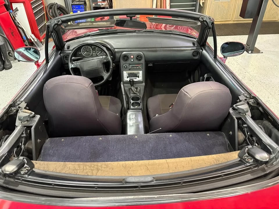 1990 Mazda NA MX-5 Miata - Image 4 of 10