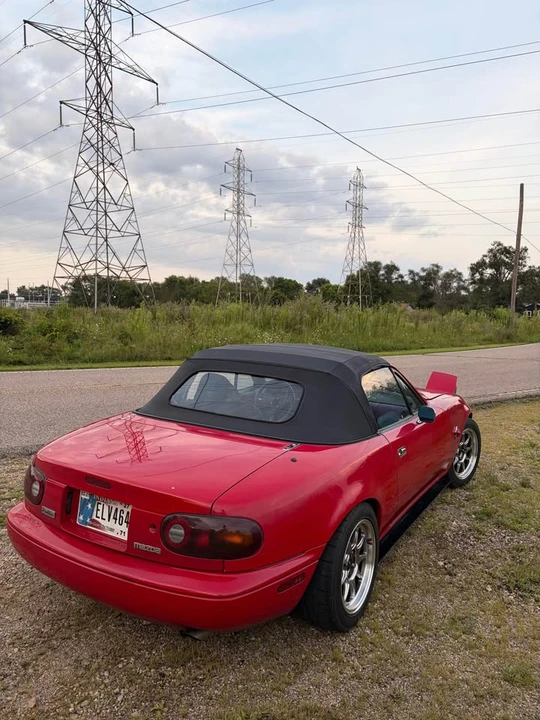 1990 Mazda NA MX-5 Miata - Image 4 of 17