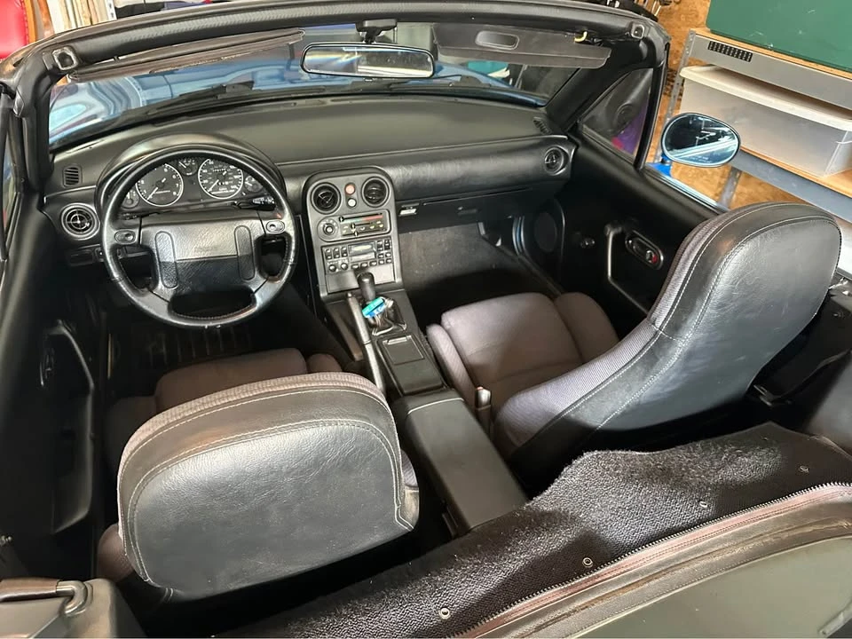 1990 Mazda NA MX-5 Miata - Image 9 of 11