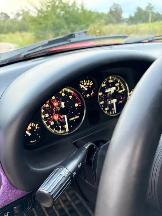1990 Mazda NA MX-5 Miata - Image 8 of 17