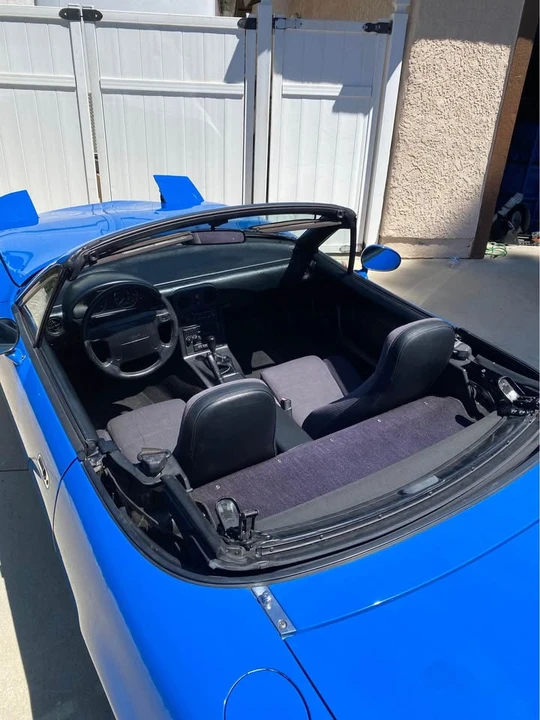 1990 Mazda NA MX-5 Miata - Image 5 of 11