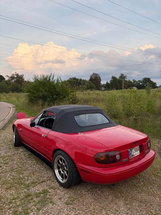 1990 Mazda NA MX-5 Miata - Image 3 of 17