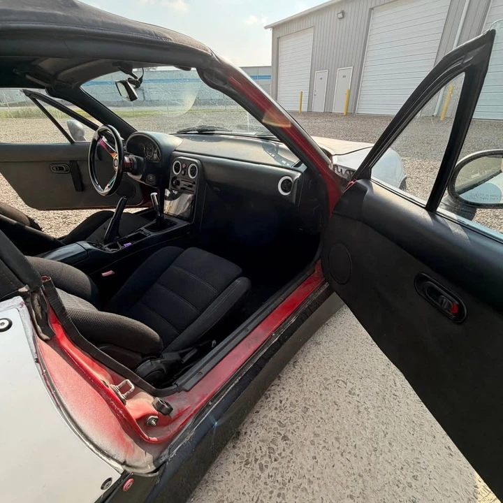 1990 Mazda NA MX-5 Miata - Image 6 of 9