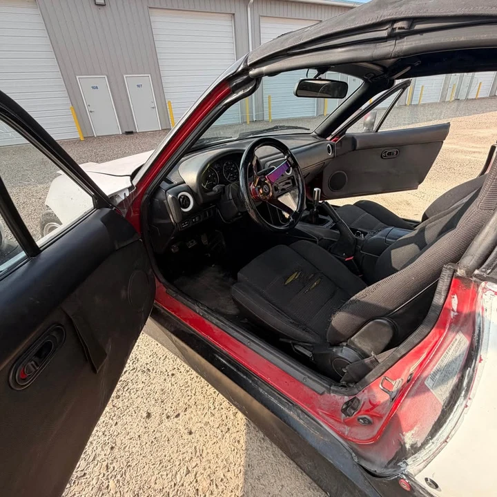 1990 Mazda NA MX-5 Miata - Image 5 of 9
