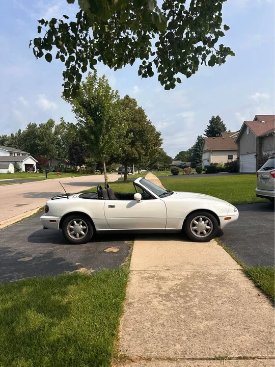 1990 Mazda NA MX-5 Miata - Image 4 of 13