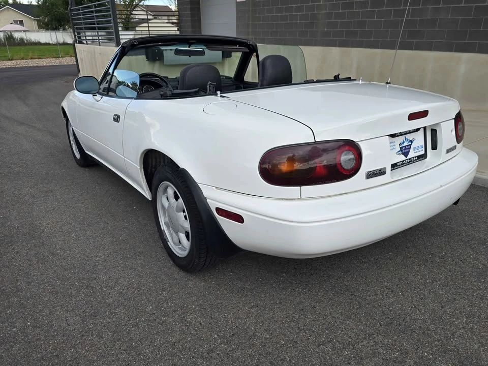 1990 Mazda NA MX-5 Miata - Image 5 of 19