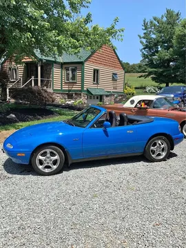 1990 Mazda MX-5 Convertible 2D