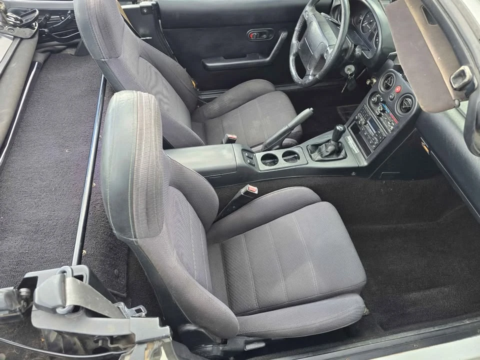 1990 Mazda NA MX-5 Miata - Image 15 of 19