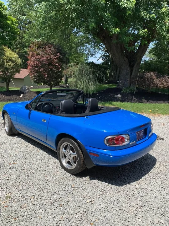 1990 Mazda NA MX-5 Miata - Image 2 of 20