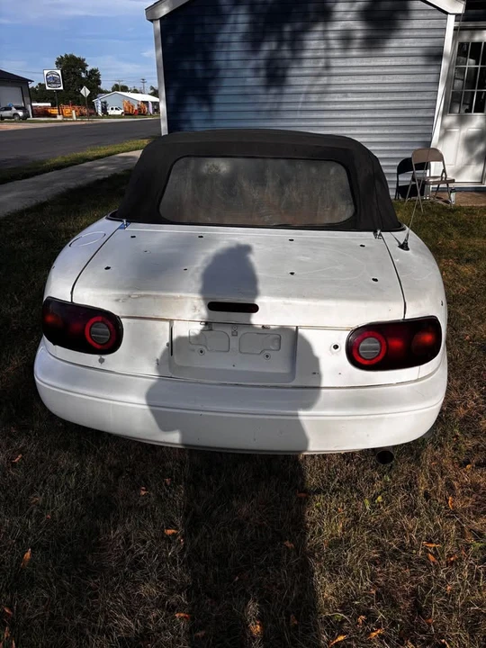 1990 Mazda NA MX-5 Miata - Image 5 of 11