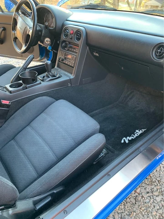 1990 Mazda NA MX-5 Miata - Image 12 of 20