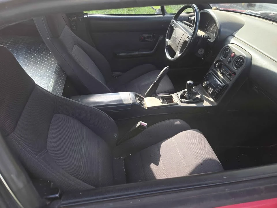1990 Mazda NA MX-5 Miata - Image 5 of 9