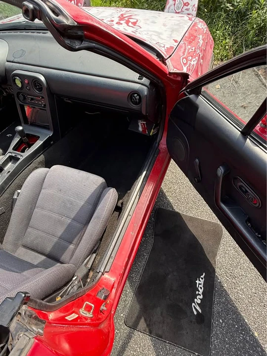 1990 Mazda NA MX-5 Miata - Image 2 of 8