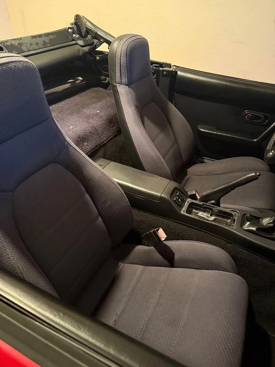 1990 Mazda NA MX-5 Miata - Image 7 of 8