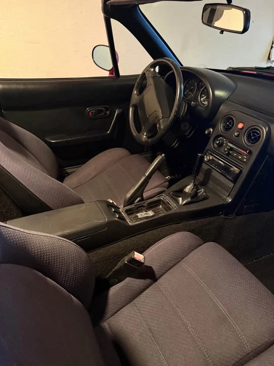 1990 Mazda NA MX-5 Miata - Image 6 of 8