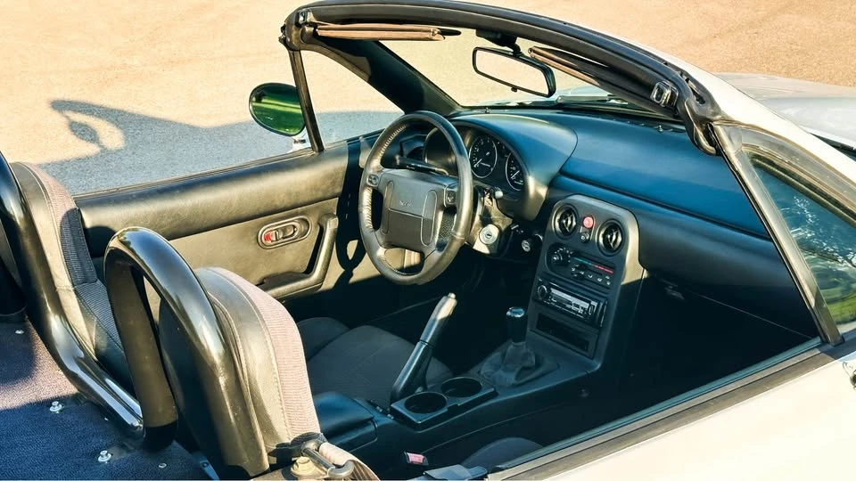 1990 Mazda NA MX-5 Miata - Image 3 of 20