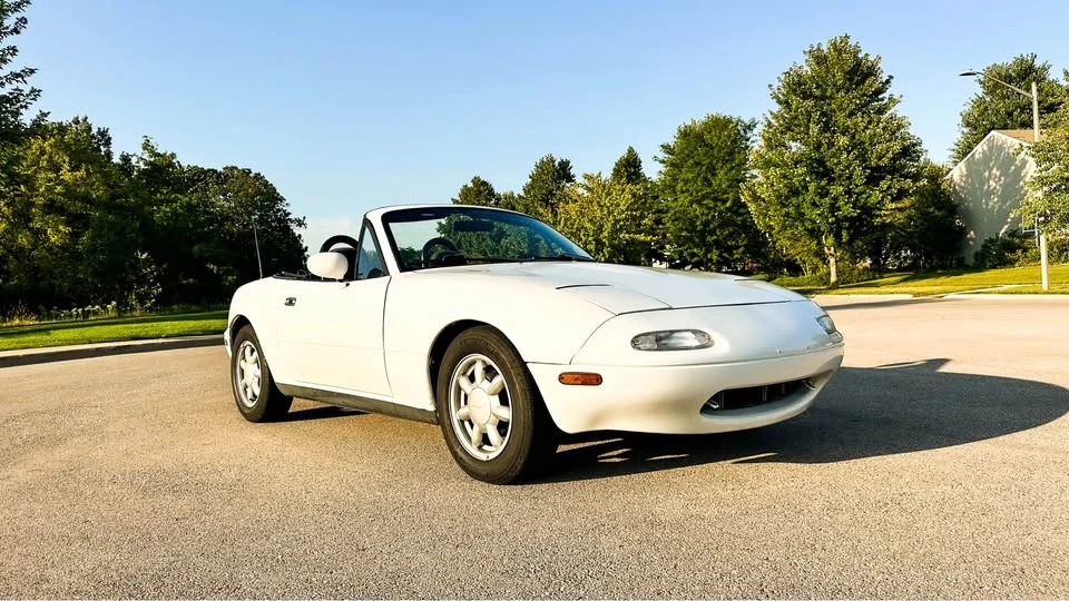 1990 Mazda NA MX-5 Miata - Image 16 of 20