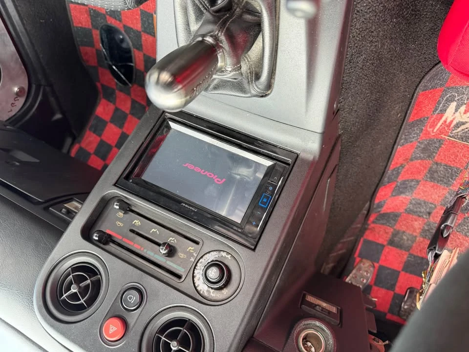 1990 Mazda NA MX-5 Miata - Image 6 of 7