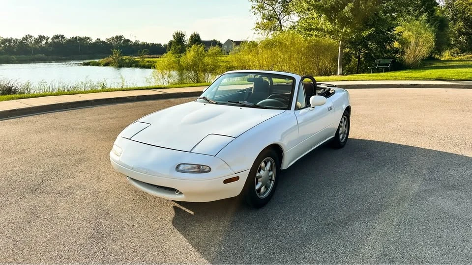 1990 Mazda NA MX-5 Miata - Image 11 of 20