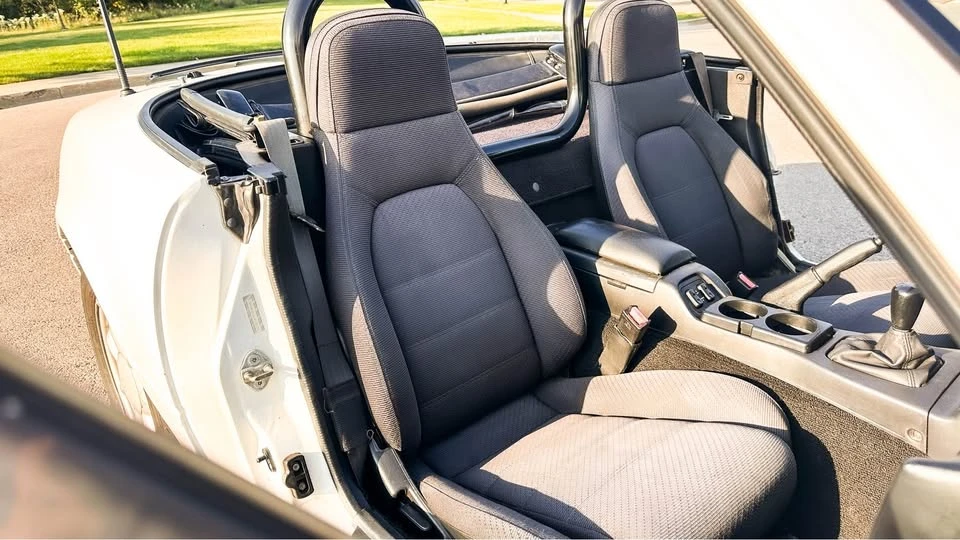 1990 Mazda NA MX-5 Miata - Image 9 of 20