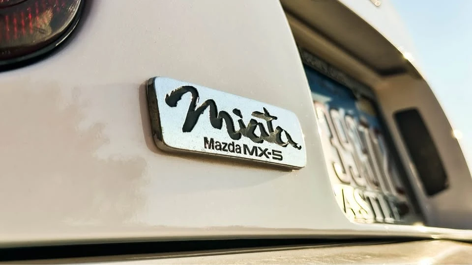 1990 Mazda NA MX-5 Miata - Image 5 of 20