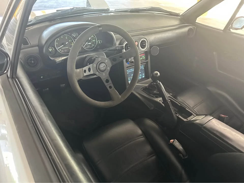 1990 Mazda NA MX-5 Miata - Image 9 of 16
