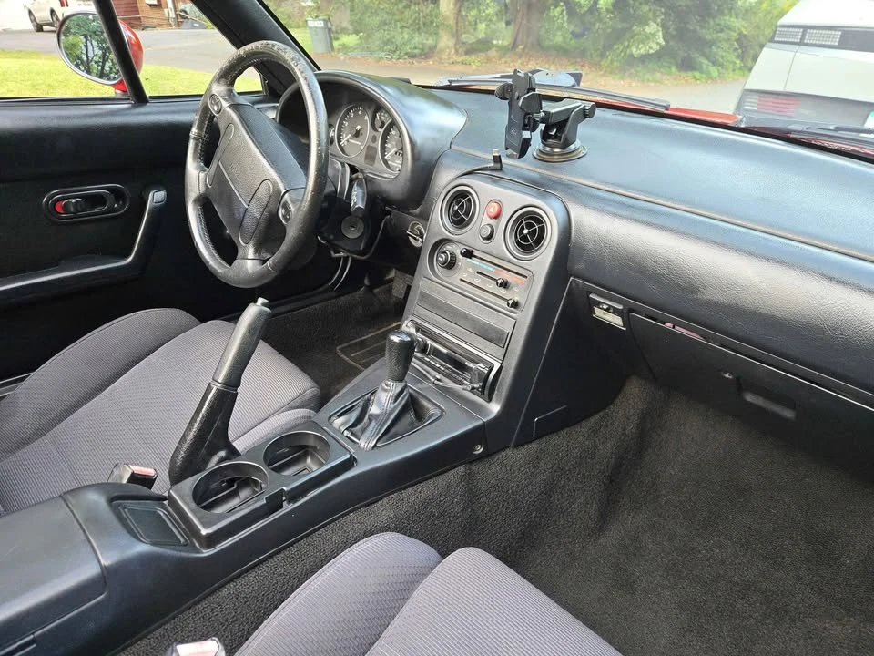 1990 Mazda NA MX-5 Miata - Image 5 of 9