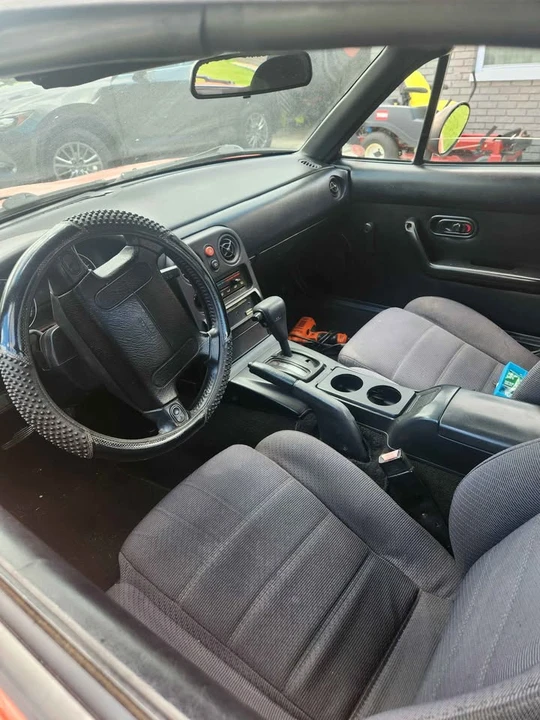 1990 Mazda NA MX-5 Miata - Image 5 of 5