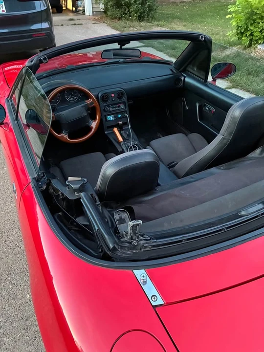 1990 Mazda NA MX-5 Miata - Image 3 of 5